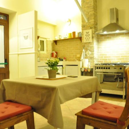Bed And Breakfast Piazza Mercato Pescara Buitenkant foto