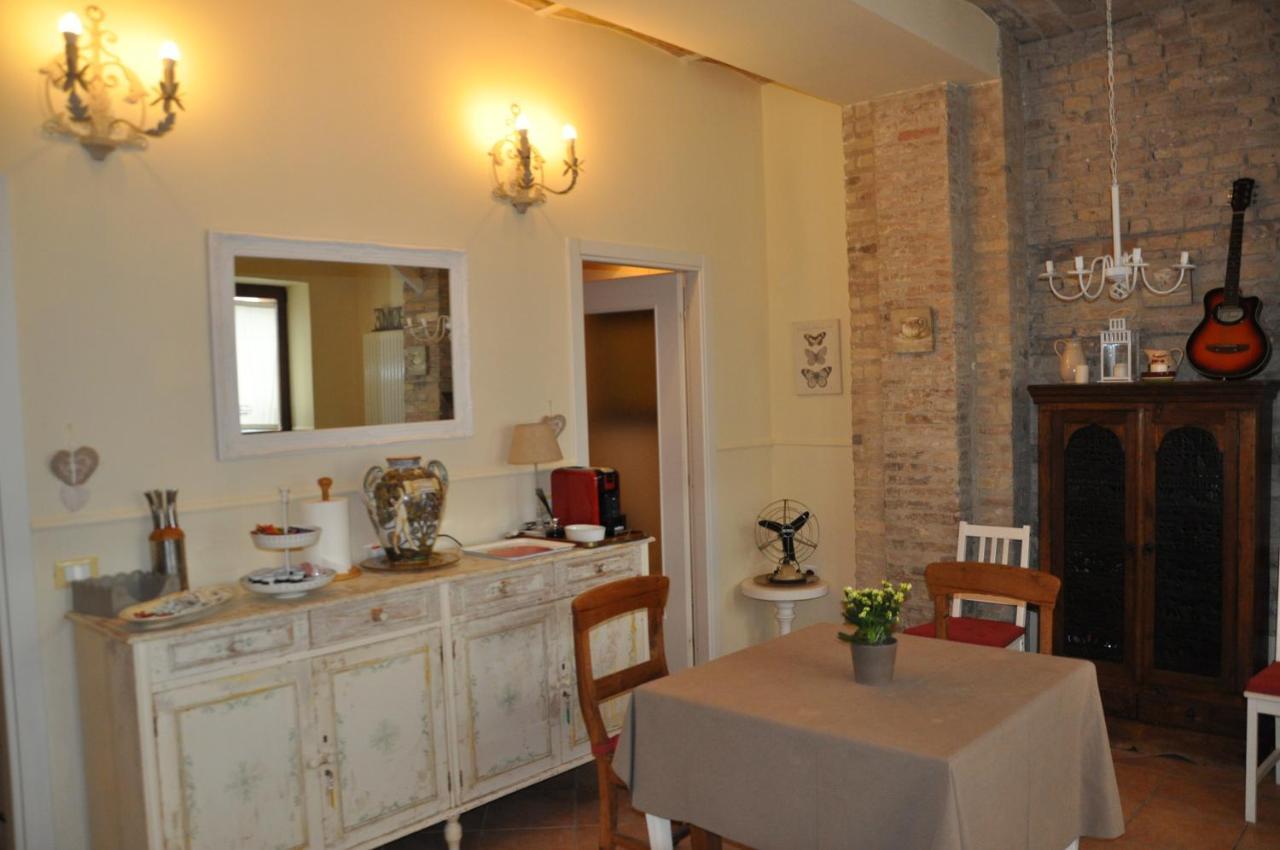 Bed And Breakfast Piazza Mercato Pescara Buitenkant foto