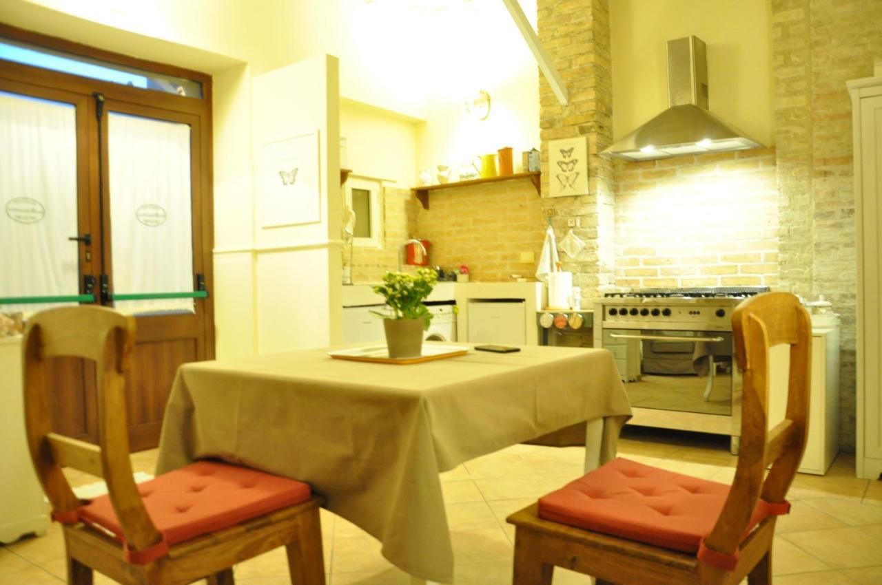 Bed And Breakfast Piazza Mercato Pescara Buitenkant foto