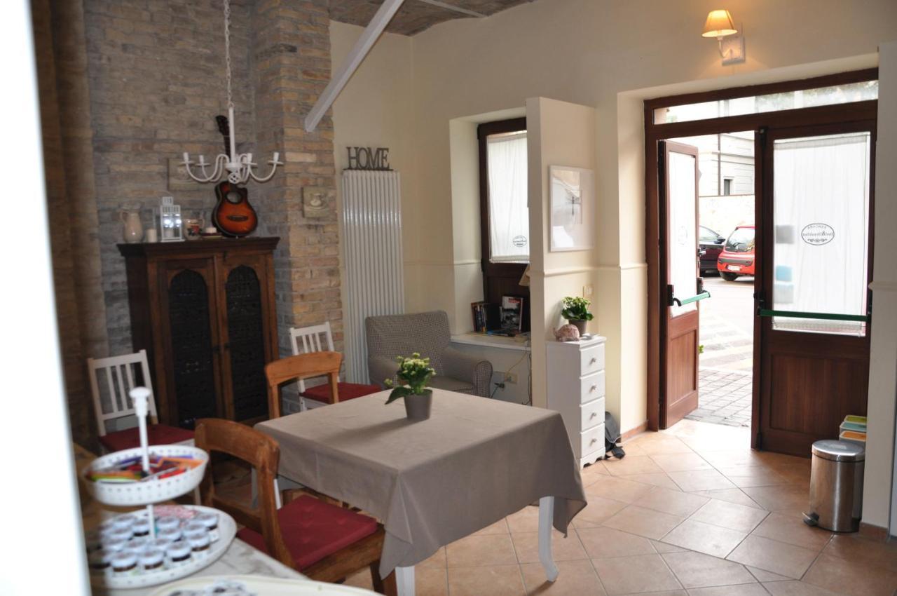 Bed And Breakfast Piazza Mercato Pescara Buitenkant foto