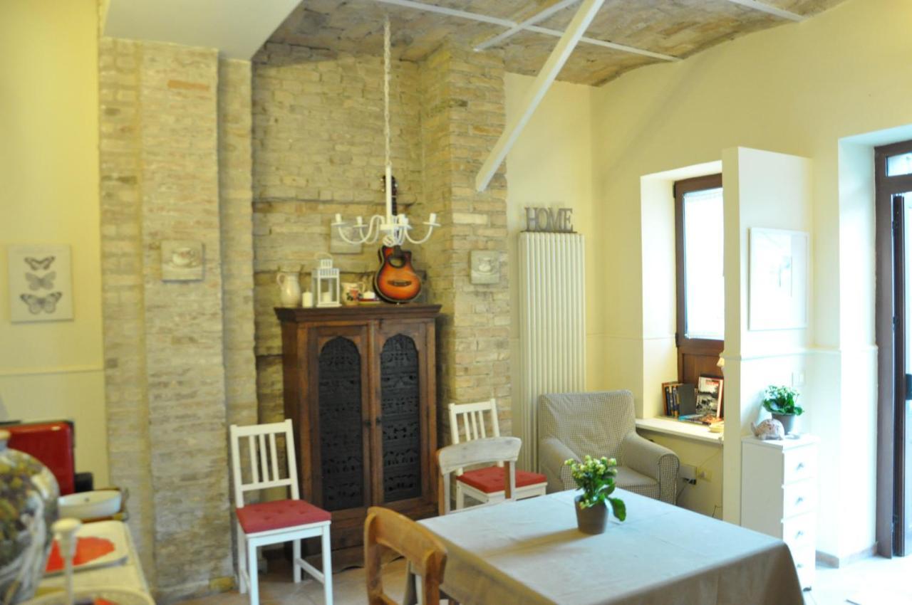 Bed And Breakfast Piazza Mercato Pescara Buitenkant foto