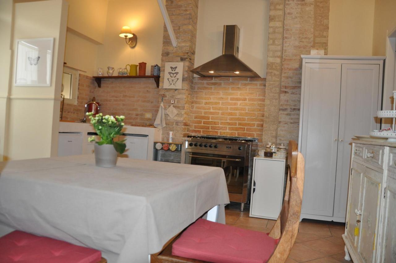 Bed And Breakfast Piazza Mercato Pescara Buitenkant foto
