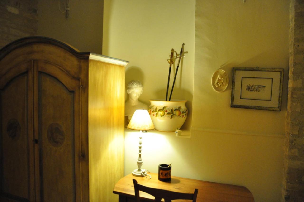 Bed And Breakfast Piazza Mercato Pescara Buitenkant foto