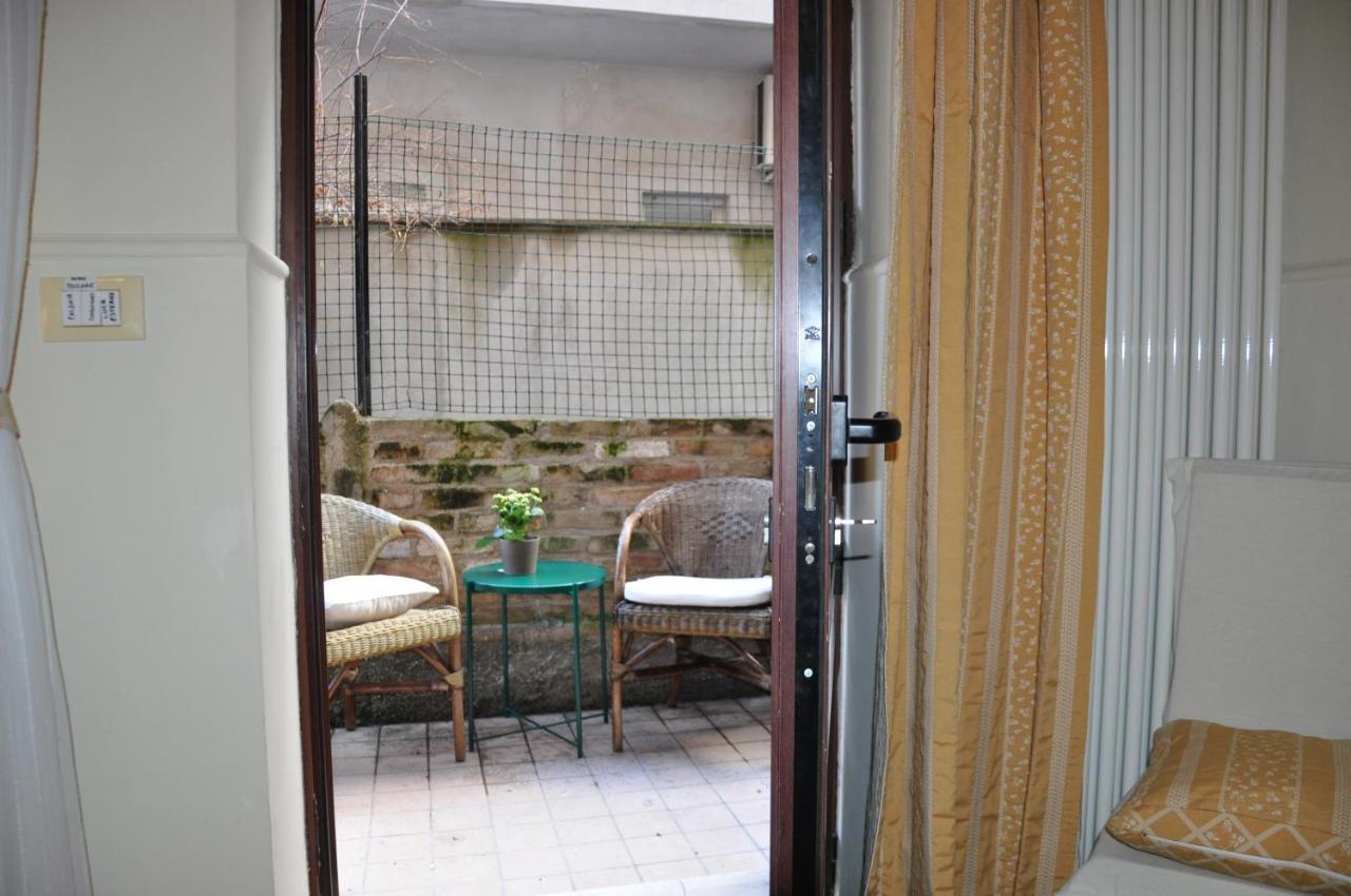Bed And Breakfast Piazza Mercato Pescara Buitenkant foto